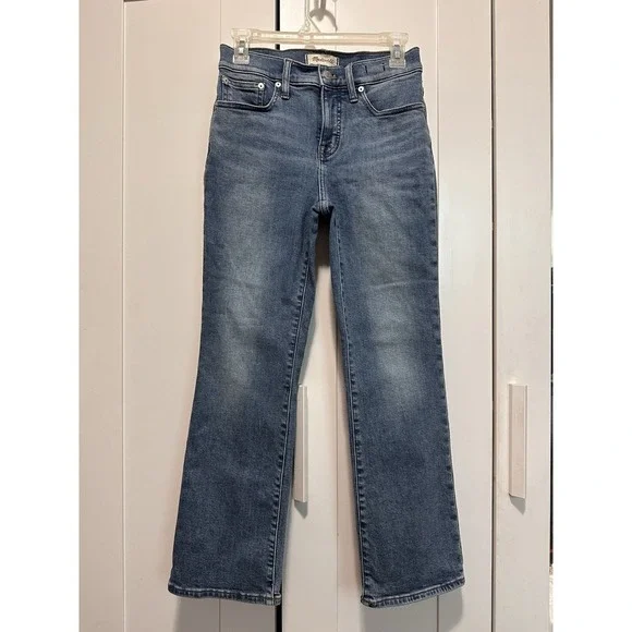 Madewell Women's Blue Mid-Rise Kick Out Jeans Size 26